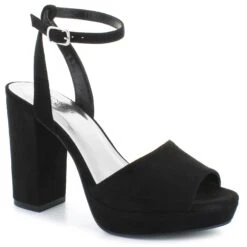 Dominique Nicole Rae