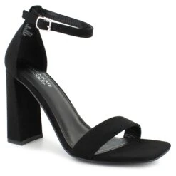 Dominique Nicole Deidre